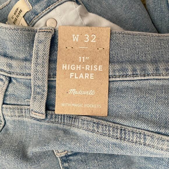 NWT Madewell High Rise Flare Jeans in Eversfield Knee-Rip Edition Size 32 - Picture 9 of 9